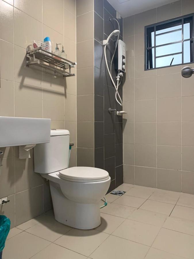 Homestay Shah Alam Eksteriør bilde